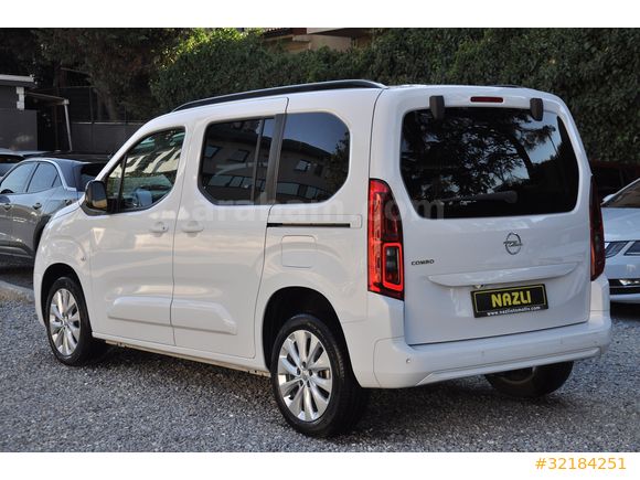2023 OPEL COMBO (senetle taksitlendirme seçeneğimiz vardır)