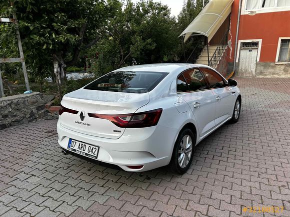 Sahibinden Renault Megane 1.5 dCi Touch 2017 Model 
