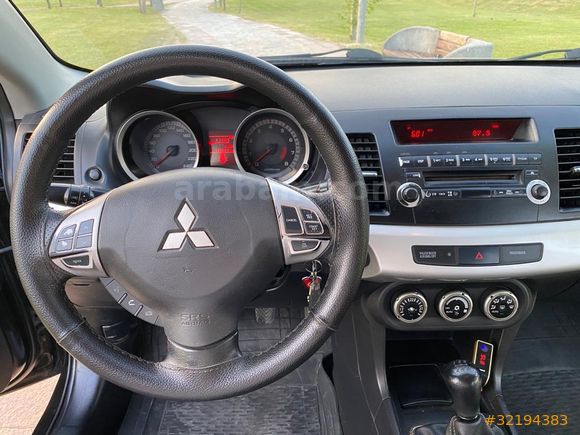 Sahibinden Mitsubishi Lancer 1.5 Invite 2009 Model