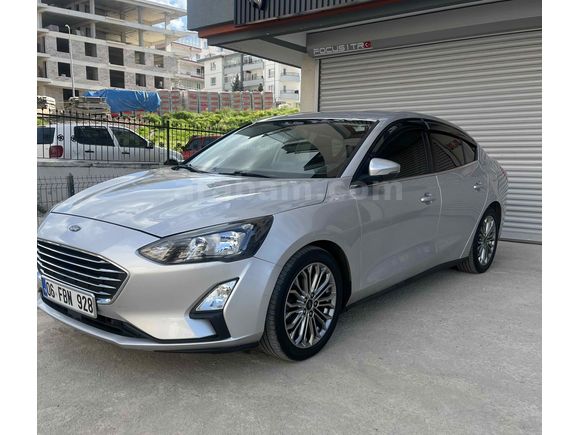 DEĞİŞENSİZ,TRAMERSİZ  2020 Focus Titanium Dizel Otomatik