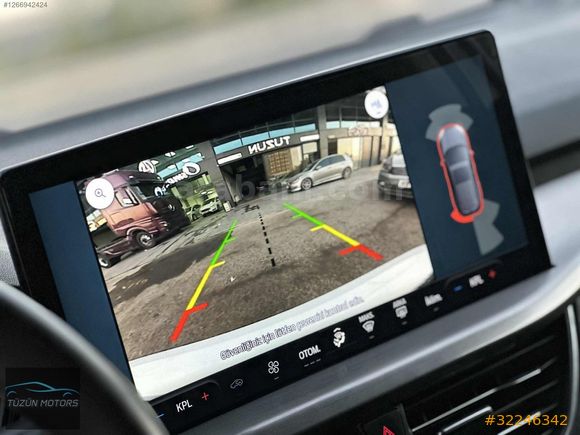 2023 TERTEMİZ OTOMATİK VİTES CAR PLAY TİTANİUM STİL DİZEL FOCUS