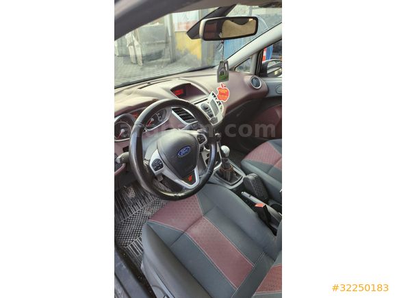 Sahibinden Ford Fiesta 1.4 Titanium X 2011 Model