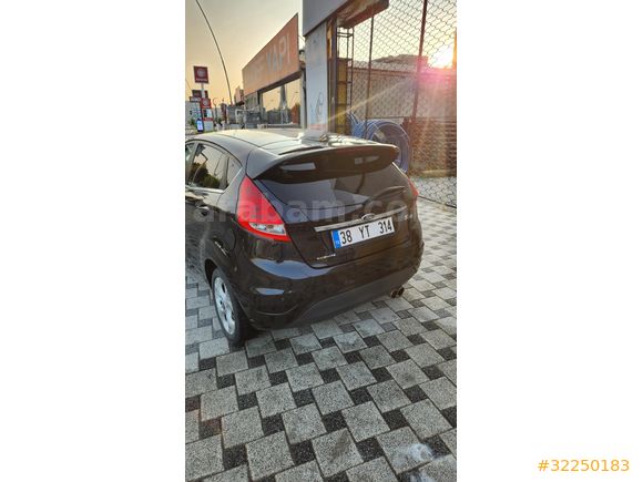 Sahibinden Ford Fiesta 1.4 Titanium X 2011 Model