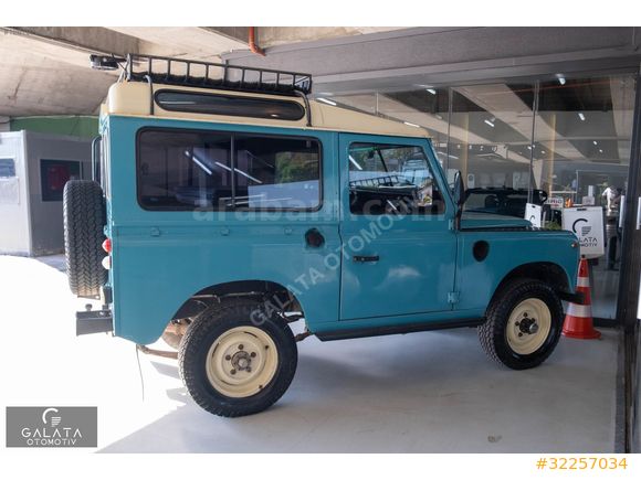 'GALATA' 1976 LAND ROVER DEFENDER KLASİK