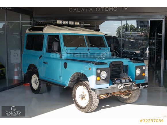 'GALATA' 1976 LAND ROVER DEFENDER KLASİK