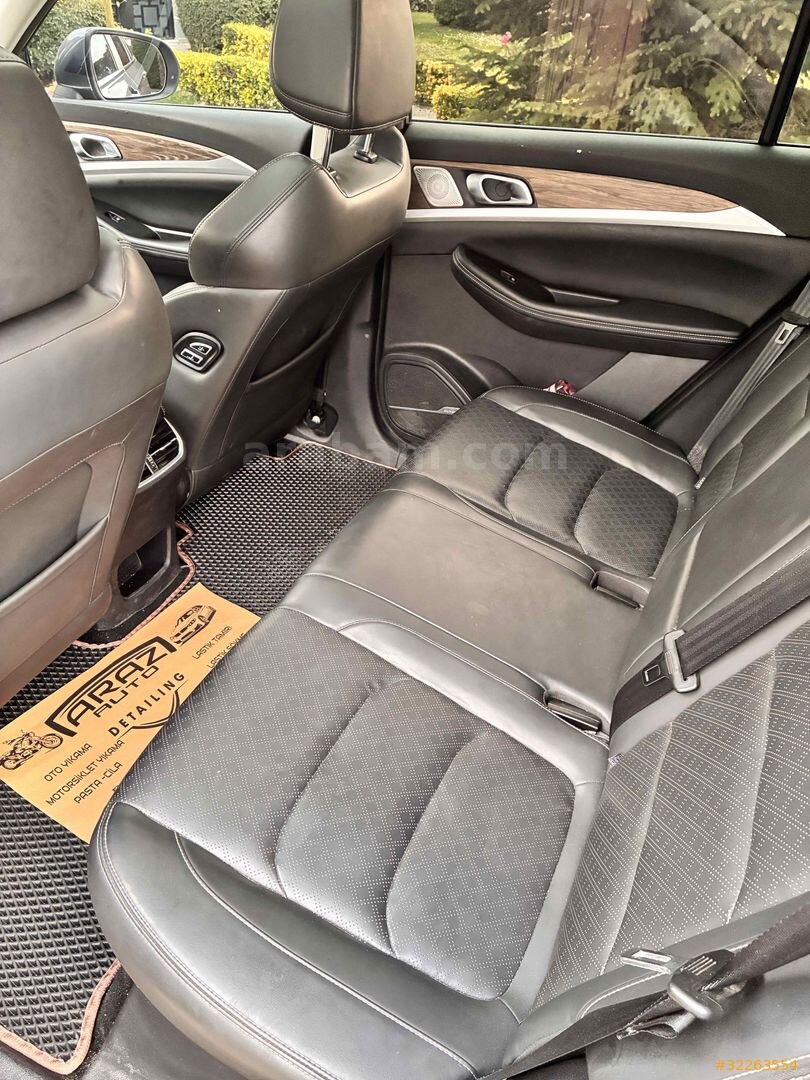 Sahibinden Skywell ET5 Premium 2022 Model İstanbul 87.000 km Gri 6