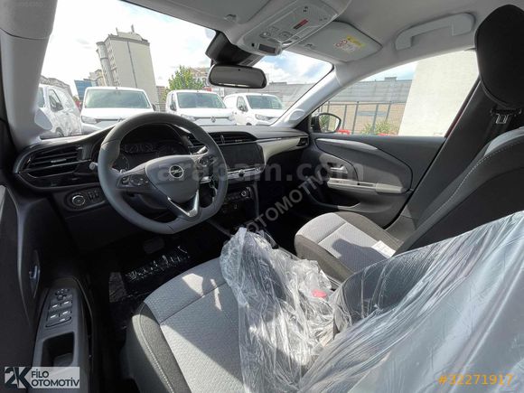 2K OTOMOTİVDEN 2025 OPEL CORSA 1.2 EDİTON AT8 K.KARTI GEÇERLİDİR