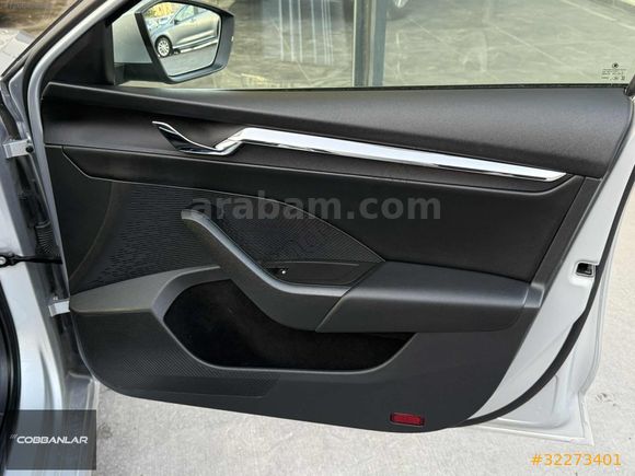 2022 SKODA OCTAVİA 1.5 E-TEC PREMİUM HATASIZ BOYASIZ 187.000KM