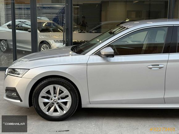 2022 SKODA OCTAVİA 1.5 E-TEC PREMİUM HATASIZ BOYASIZ 187.000KM