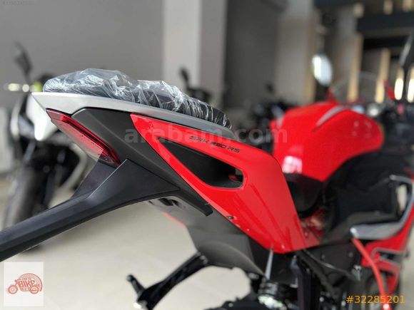 SRK 250 RS** NAKİT:169.740 TL-12 TAKSİT:190.109 TL