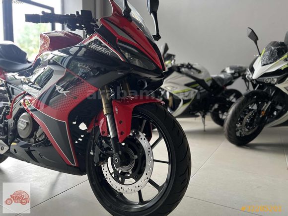 SRK 250 RS** NAKİT:169.740 TL-12 TAKSİT:190.109 TL