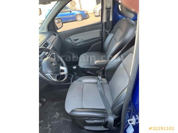 Sahibinden Renault Express Combi 1.5 BlueDCI Touch 2023 Model 