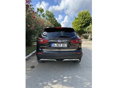 SAHİBİNDEN HATASIZ DEĞİŞENSİZ 2018 SERVİS BAKIMLI Qashqai 1.2 DIG-T SKY PACK 
