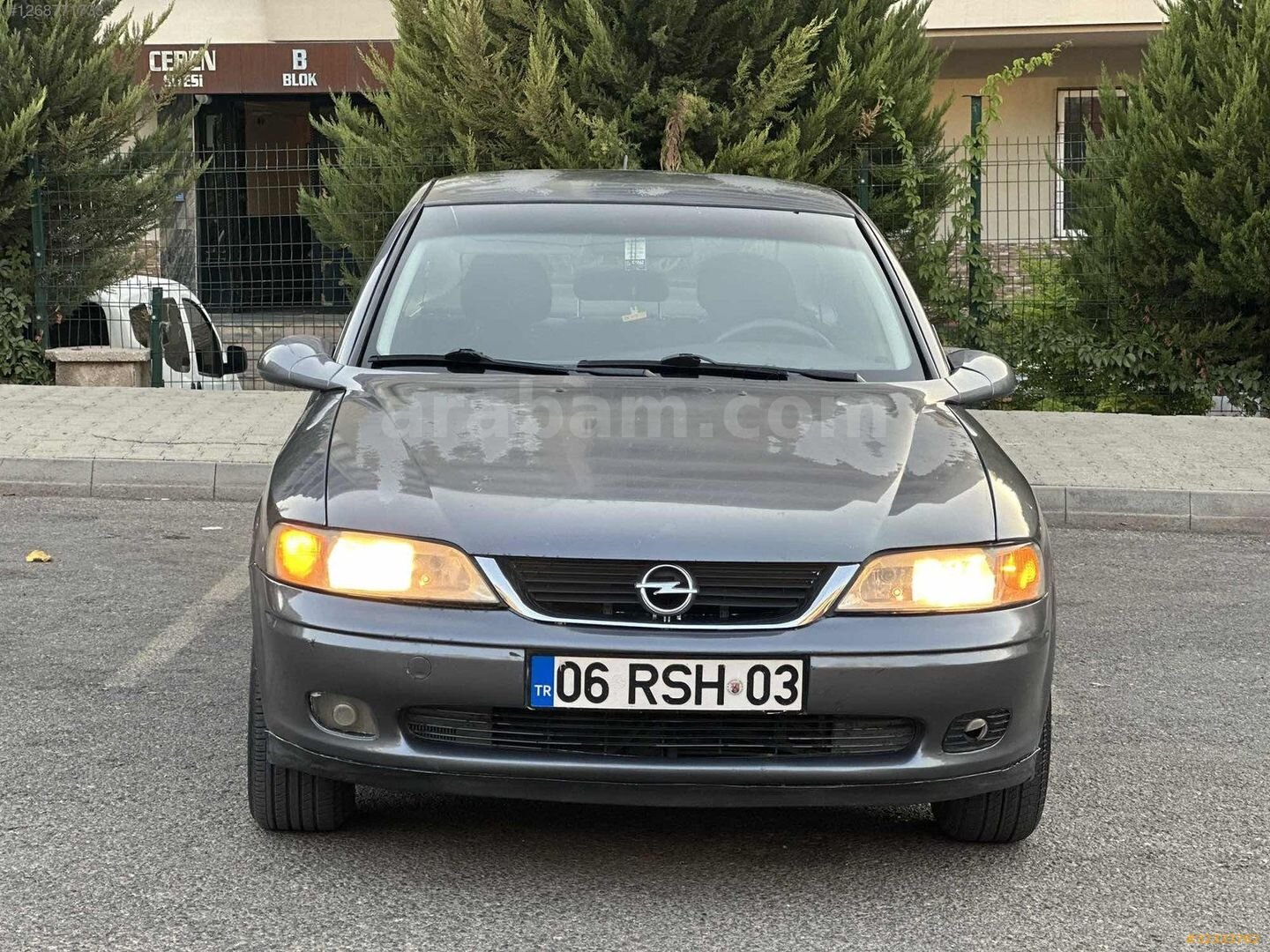 Galeriden Opel Vectra 1.6 Comfort 2001 Model Gaziantep 393.000 km Gri 3