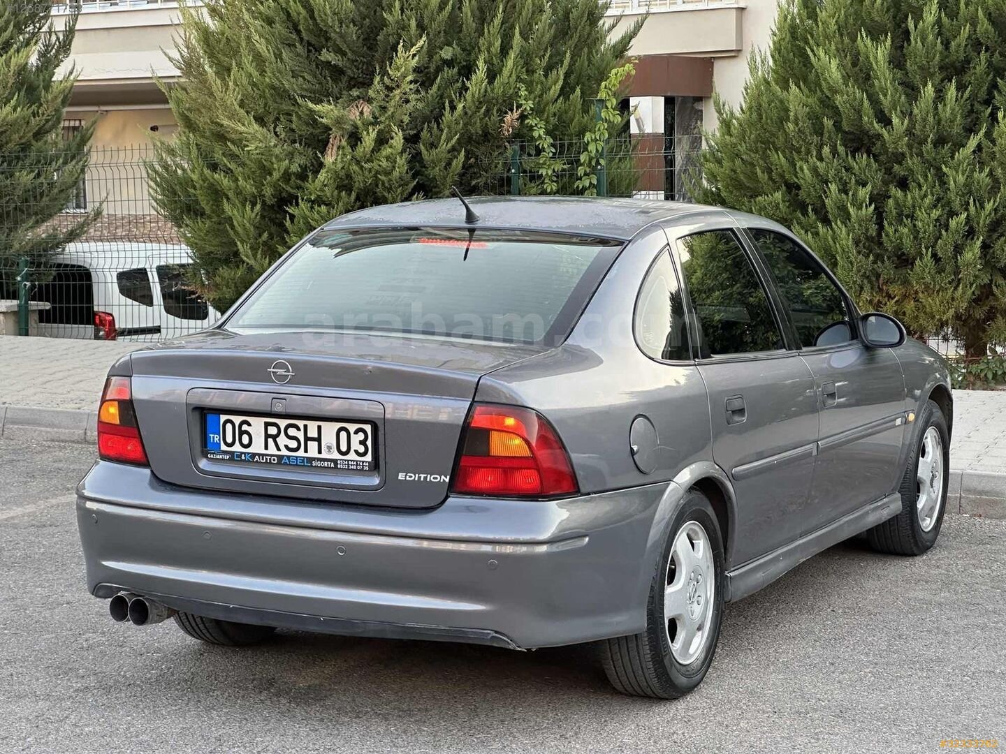 Galeriden Opel Vectra 1.6 Comfort 2001 Model Gaziantep 393.000 km Gri 6