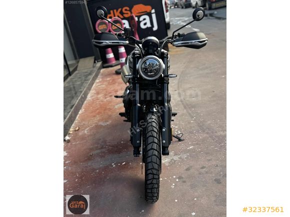 HKS GARAJ TRIUMPH SCRAMBLER 1200X