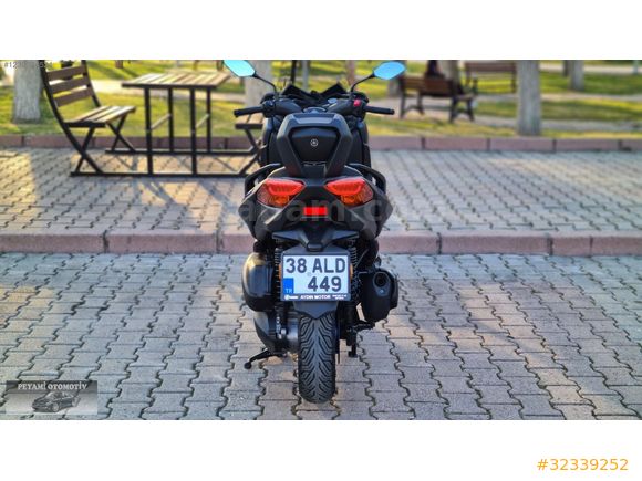 2022 model EURO 5 İCON BLUE 6.300 KM DE X MAX 250
