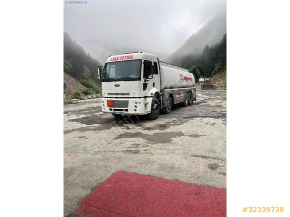 3230 C 10 YILLIK SAHİBİNDEN BAYİ ARACI 550.000 KM 'de
