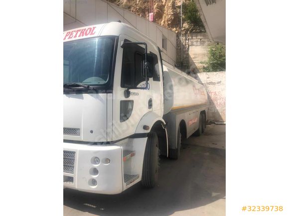 3230 C 10 YILLIK SAHİBİNDEN BAYİ ARACI 550.000 KM 'de
