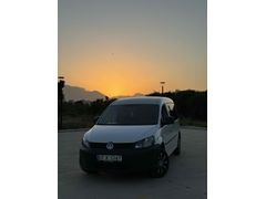 VOLKSWAGEN 2015 MODEL CAMLI MAXİ VAN