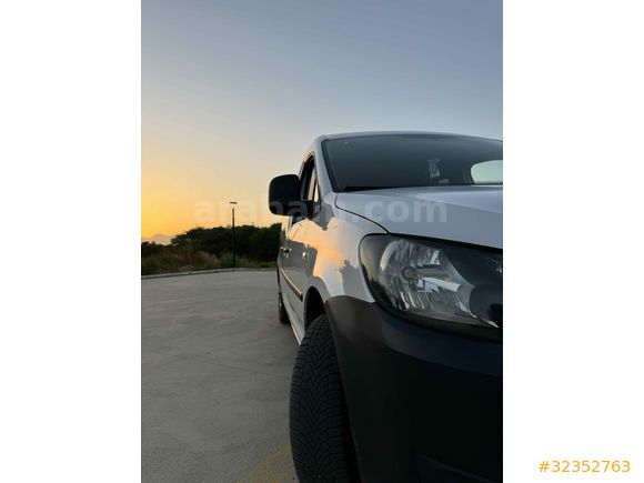 VOLKSWAGEN 2015 MODEL CAMLI MAXİ VAN
