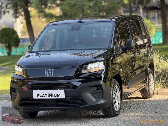 PLATINIUM'dn 2025 HATASZ DOBLO 1.2 PURETECH EASY %20FAT 27.000KM