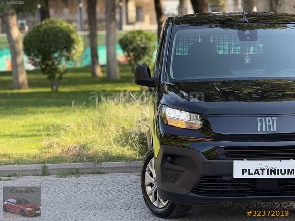 PLATINIUM'dn 2025 HATASZ DOBLO 1.2 PURETECH EASY %20FAT 27.000KM