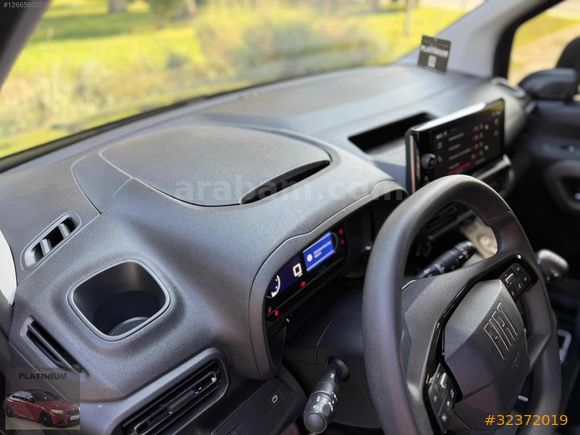 PLATINIUM'dn 2025 HATASZ DOBLO 1.2 PURETECH EASY %20FAT 27.000KM
