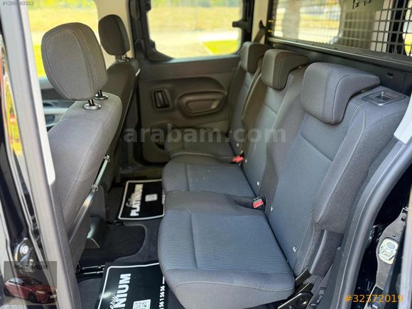 PLATINIUM'dn 2025 HATASZ DOBLO 1.2 PURETECH EASY %20FAT 27.000KM