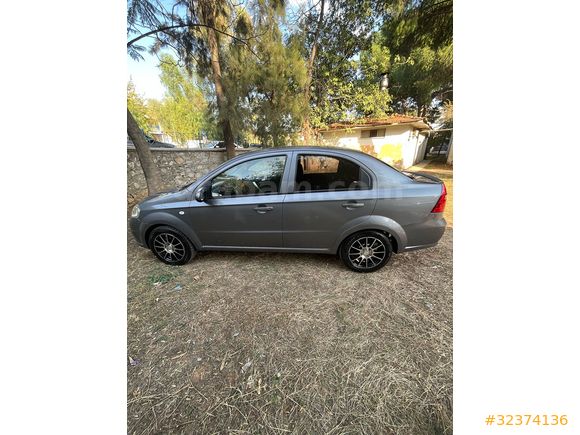 Sahibinden düşük km. temiz ve bakımlı Chevrolet Aveo 1.4 LS 2011 Model
