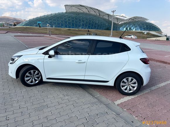 Sahibinden sıfır ayarında Renault Clio 1.0 SCe Joy 2020 Model 