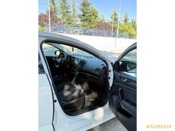 Sahibinden Renault Megane 1.3 TCe Joy 2021 Model Ankara