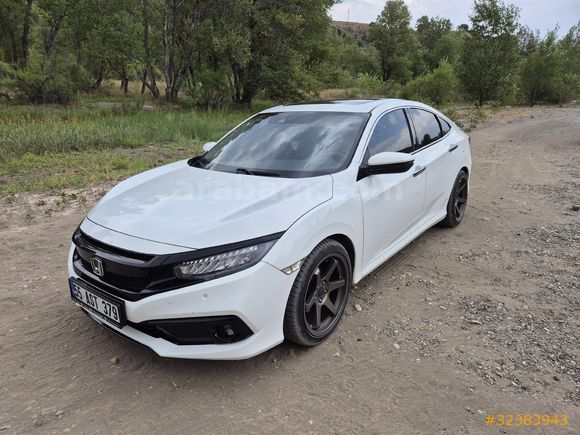 Sahibinden Honda Civic 1.5 i-VTEC Executive Plus 2020 Model Samsun