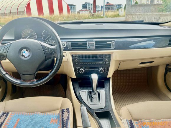 Galeriden BMW 3 Serisi 320d Comfort 2011 Model Uşak