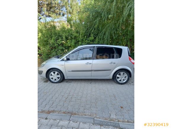 Sahibinden Renault Scenic 1.6 Dynamique 2005 Model