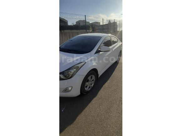 Sahibinden Hyundai Elantra 1.6 D-CVVT Mode 2011 Model İstanbul