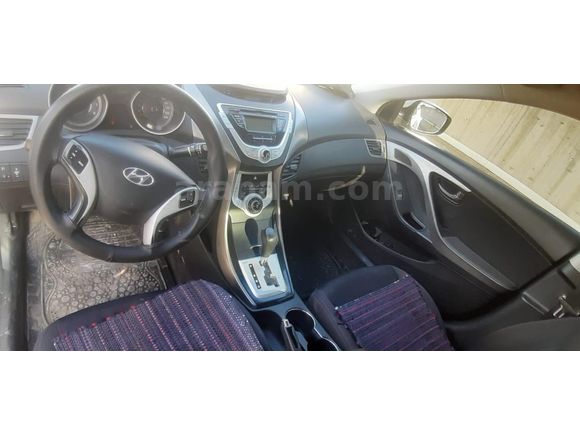 Sahibinden Hyundai Elantra 1.6 D-CVVT Mode 2011 Model İstanbul
