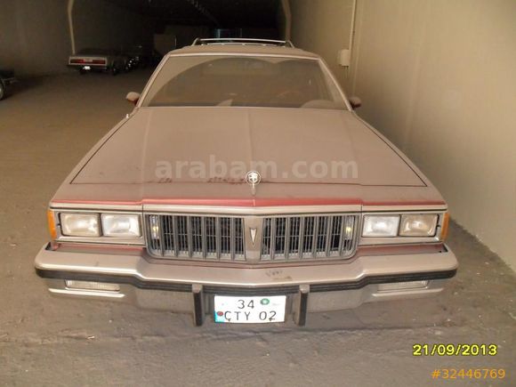 Meraklisina 1984 model Pontiac  Parisienne Station wagon..