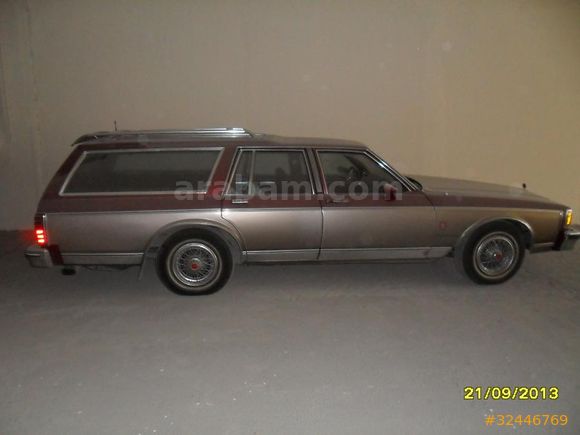 Meraklisina 1984 model Pontiac  Parisienne Station wagon..