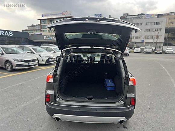 2020 FORD KUGA 1.5ECO BLUE STYLE BAKIMLI VE DÜZGÜN AİLE ARACI