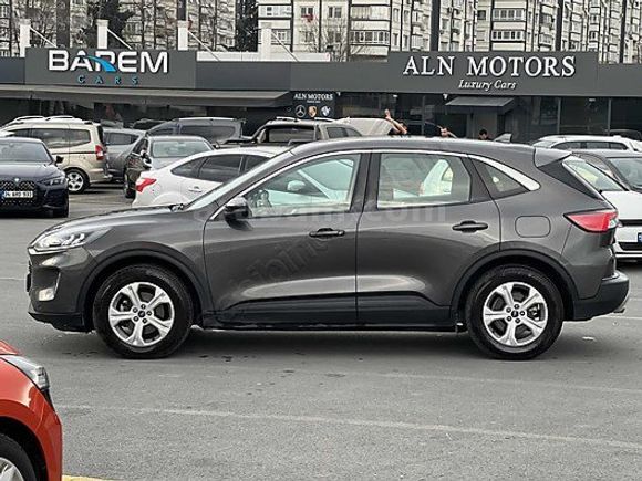 2020 FORD KUGA 1.5ECO BLUE STYLE BAKIMLI VE DÜZGÜN AİLE ARACI