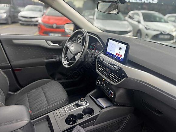 2020 FORD KUGA 1.5ECO BLUE STYLE BAKIMLI VE DÜZGÜN AİLE ARACI