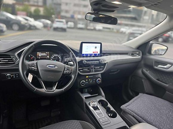 2020 FORD KUGA 1.5ECO BLUE STYLE BAKIMLI VE DÜZGÜN AİLE ARACI