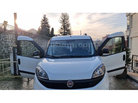 11.500 km'de Sahibinden Fiat Doblo Combi 1.6 Multijet Trekking 2023 Model