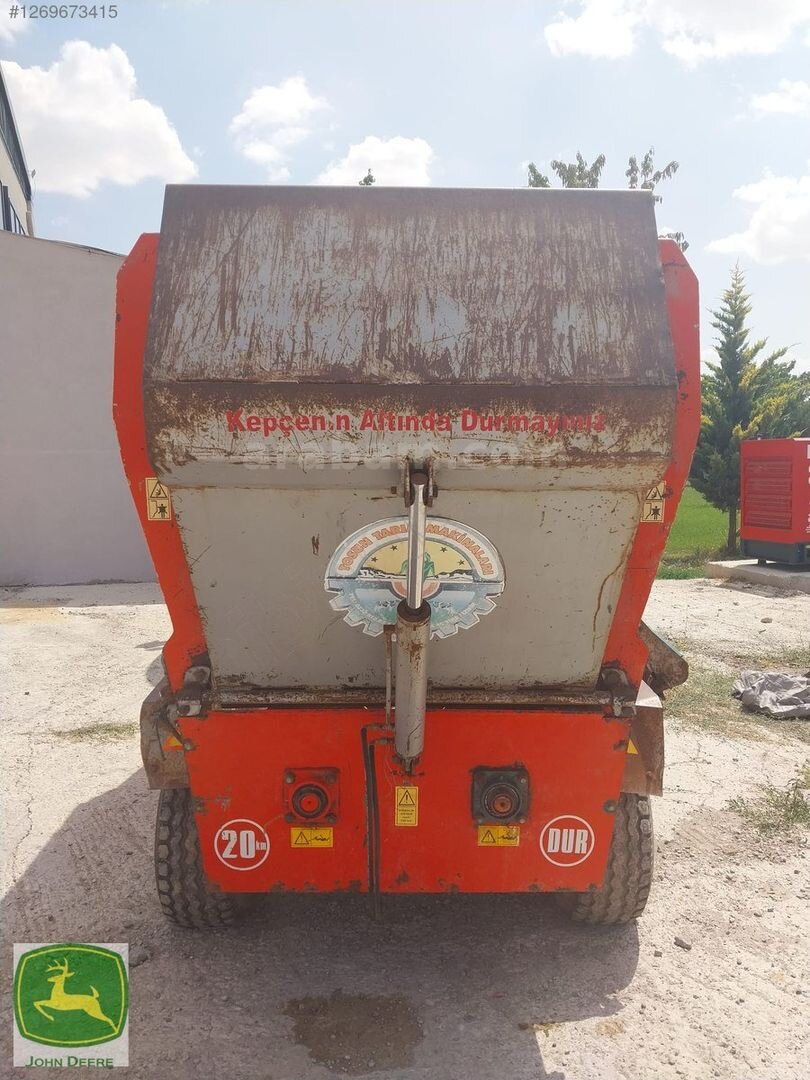 EGTİMA EGE TİRE MAKİNA 5M3 YEM KARMA MAKİNESİ SATILIKTIR.