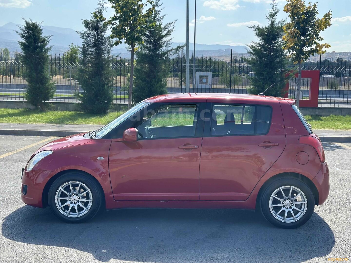 Sahibinden Suzuki Swift 1.3 MT 2008 Model Kayseri 193.000 km Kırmızı 4