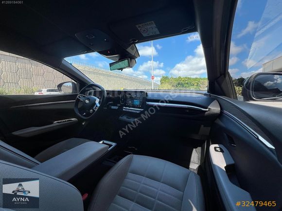 AYNA MOTORS 2023 HATASIZ MEGANE E-TECH İCONİC EV60 16.000 KM