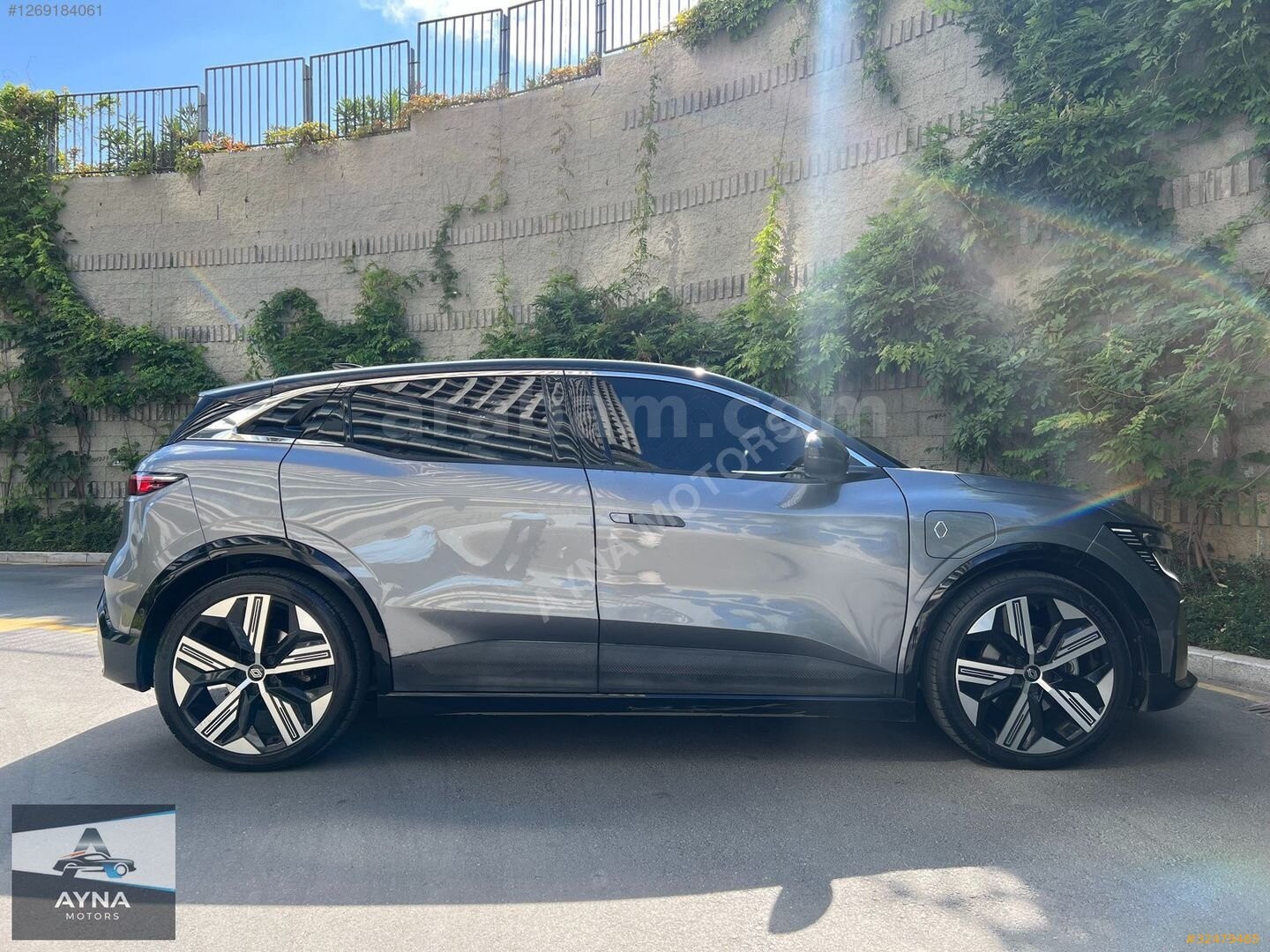 Galeriden Renault Megane E-Tech Iconic 2023 Model İstanbul 21.000 km Gri 4