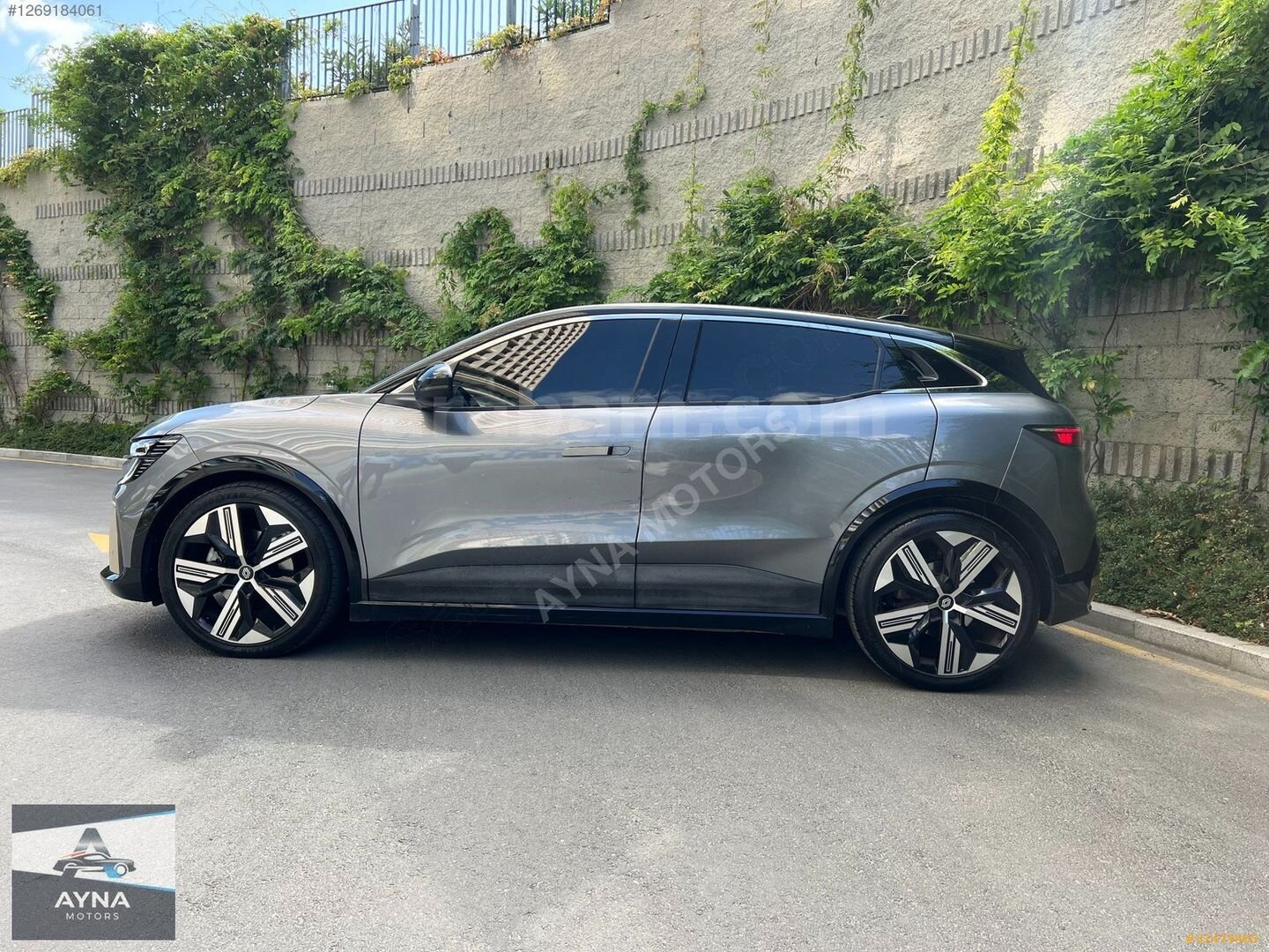 Galeriden Renault Megane E-Tech Iconic 2023 Model İstanbul 21.000 km Gri 7