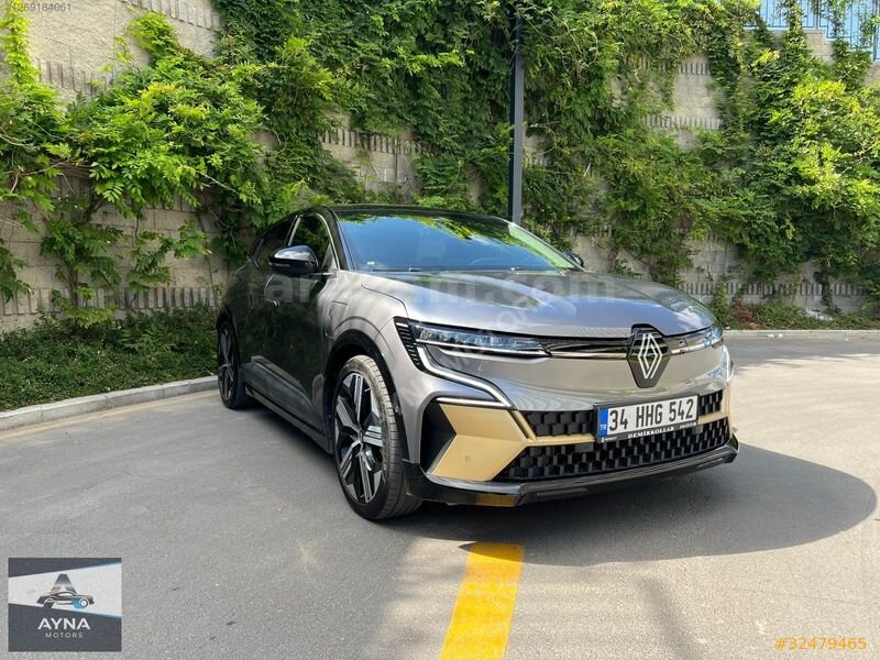Galeriden Renault Megane E-Tech Iconic 2023 Model İstanbul 21.000 km Gri